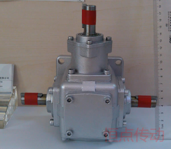 T2轉向箱正面圖