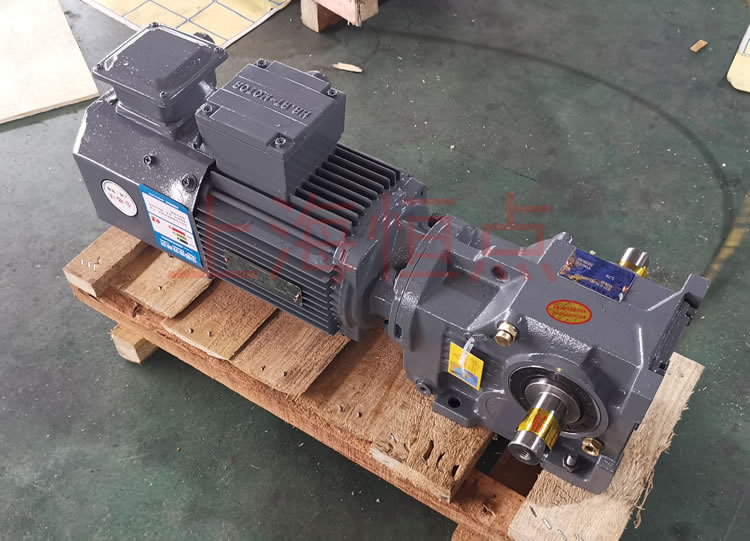 K37系列減速機輸入配變頻電機，輸出雙軸A+B 實物照片