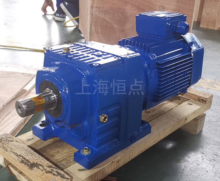 R47系列減速機配電機，藍色油漆實物照片