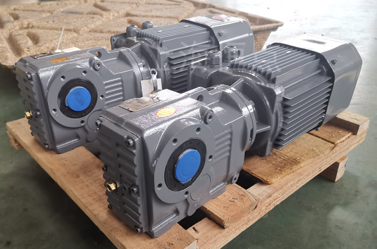 KA37系列減速機通孔輸出，配電機實物圖