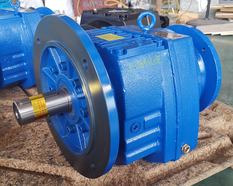 RF87減速機，輸入配法蘭B5端蓋，立式法蘭輸出，實物照片